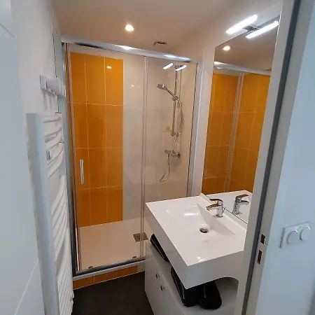 M - Lavaloc Apartament Laval (Mayenne)