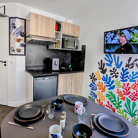 M - Lavaloc * Laval (Mayenne)